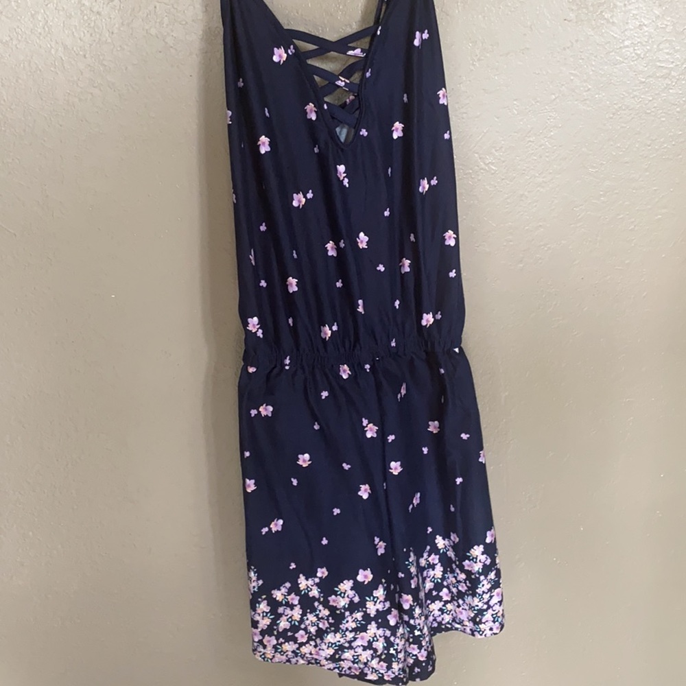 Women’s Romper.  👜 3/$20